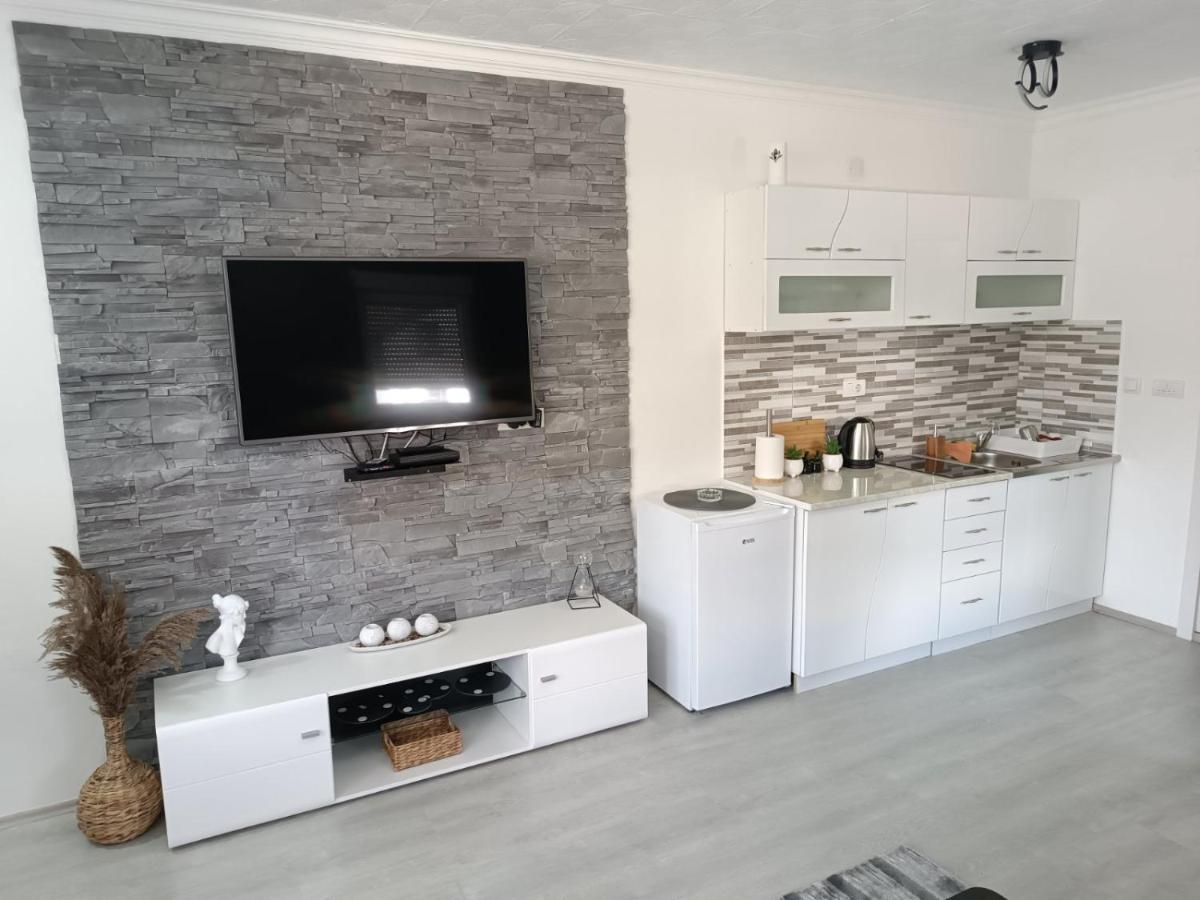 Atos Apartment